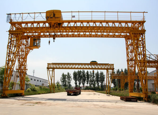 雙主梁門(mén)式起重機(jī) 雙主梁門(mén)式起重機(jī)